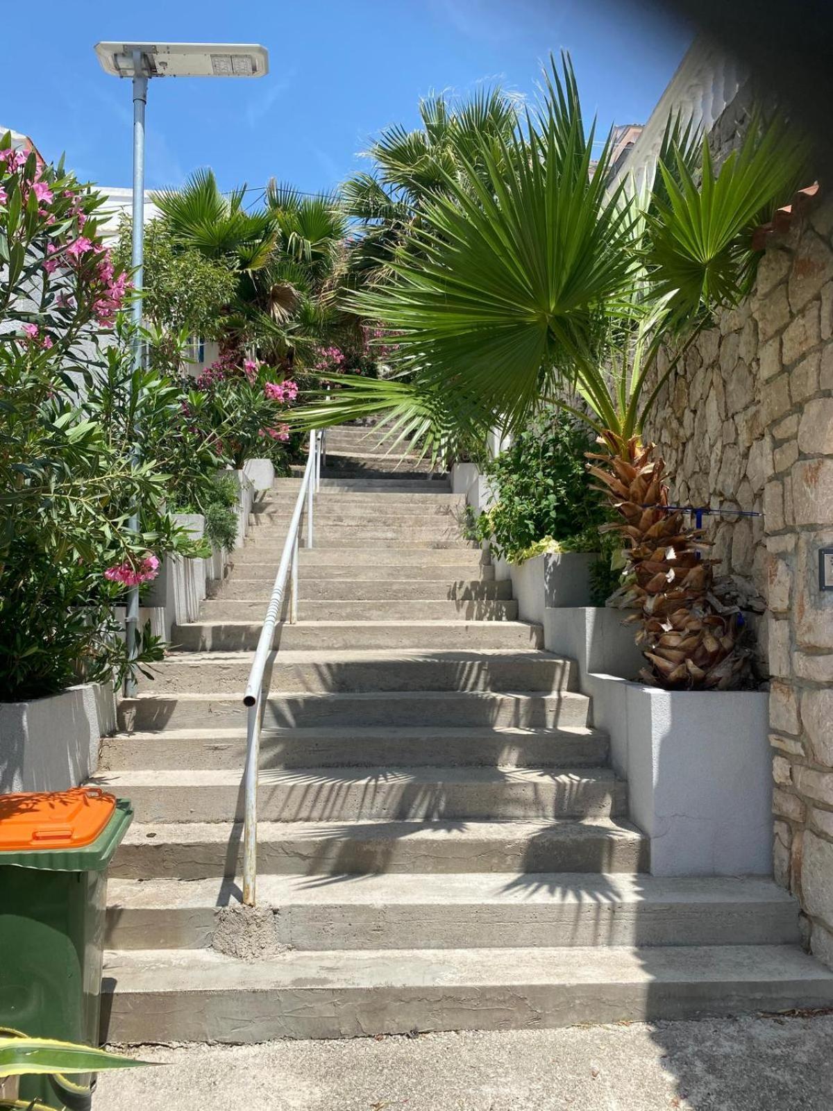 Villa Pina Tisno Apartment Zonsa 2 Pers Exterior photo